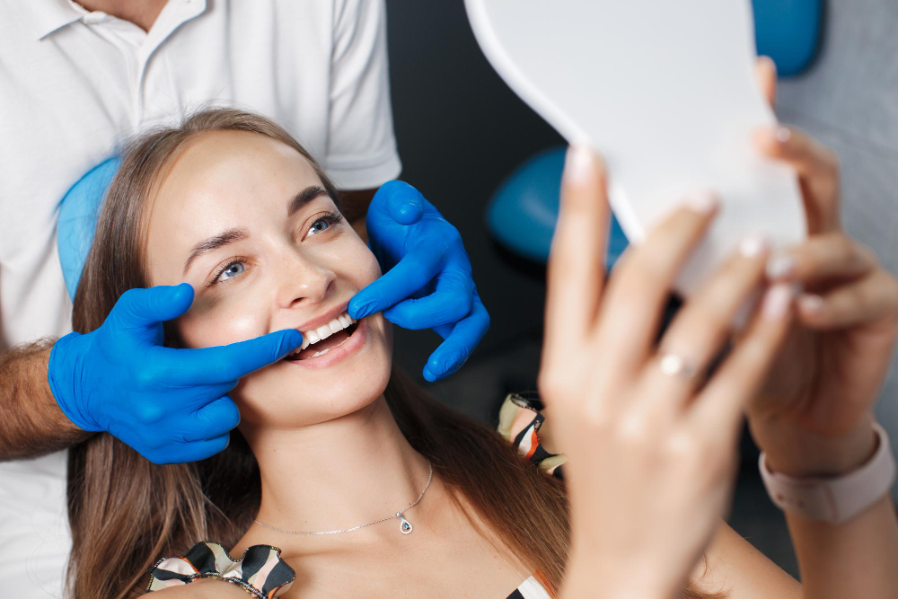 Teeth Whitening / Bleaching